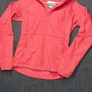 Columbia Coral Pink Women's Lightweight Zip Jacket